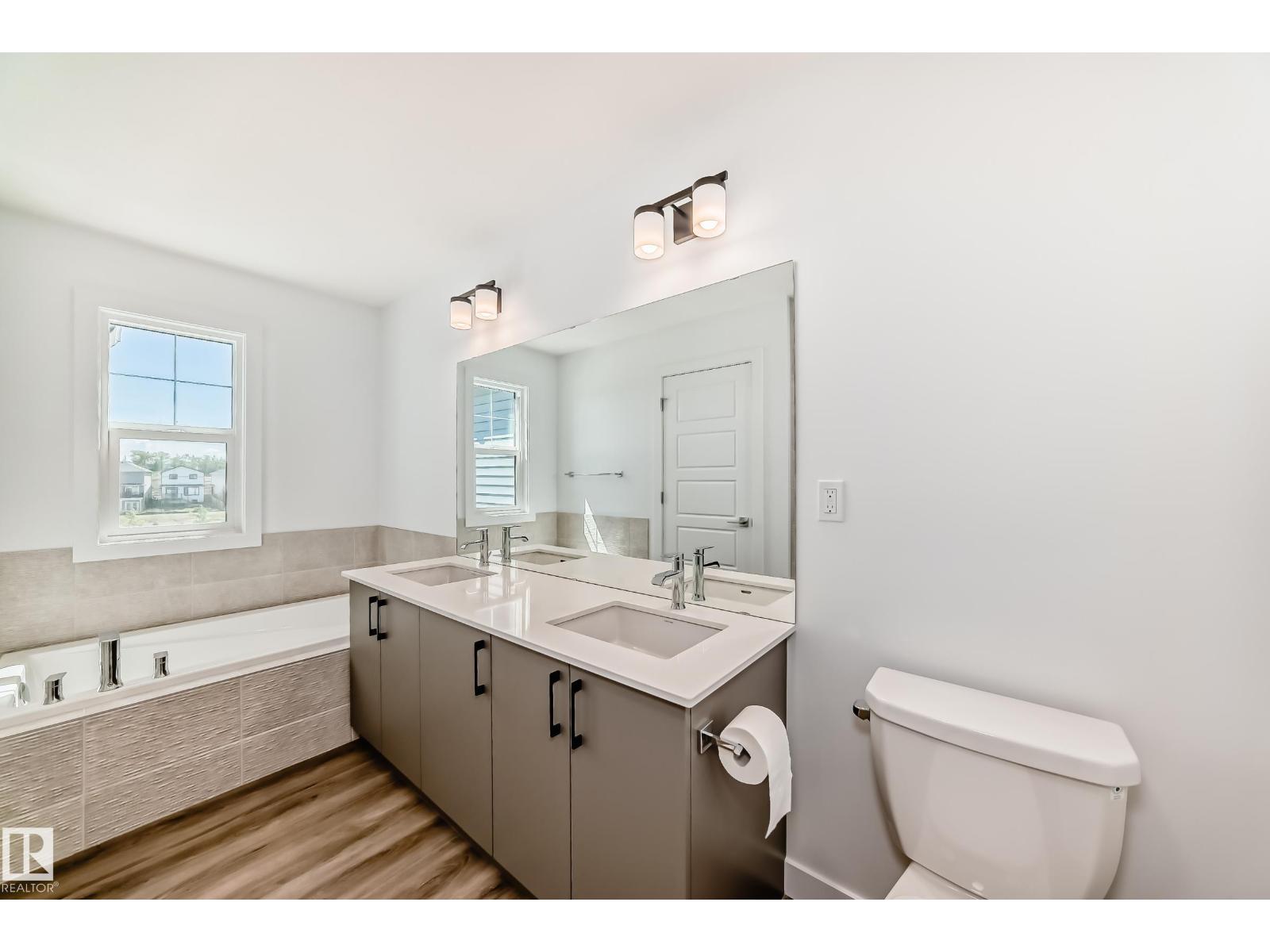Property at 631 KINGLET BV NW image 3