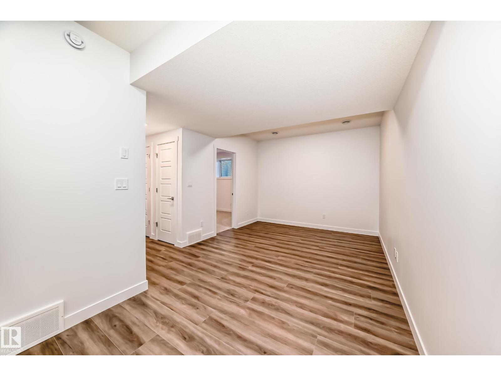 631 Kinglet Bv Nw, Edmonton, Alberta  T5S 0S8 - Photo 48 - E4451704