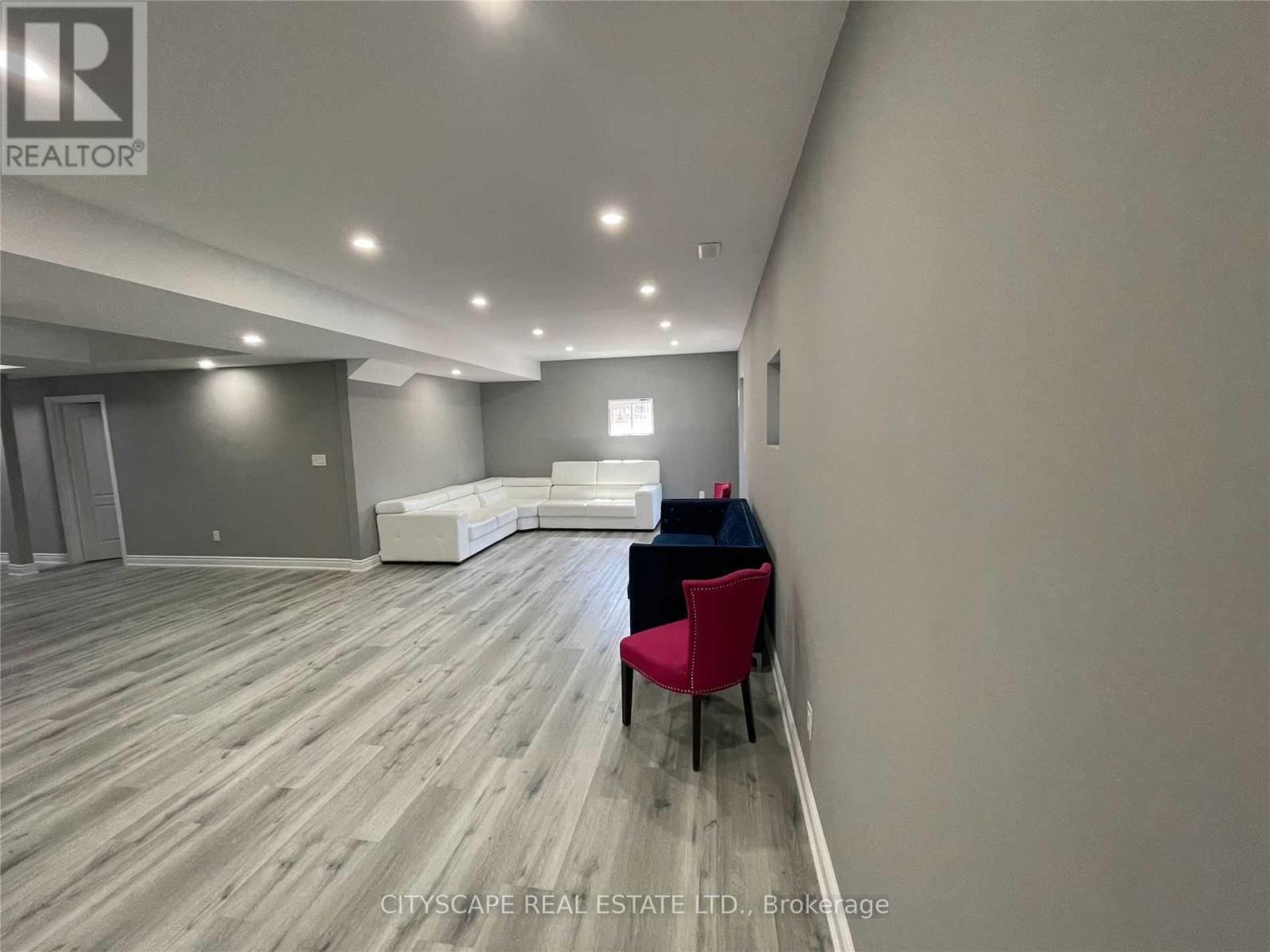 21 Leadership Drive, Brampton, Ontario  L6Y 5T9 - Photo 5 - W12335238