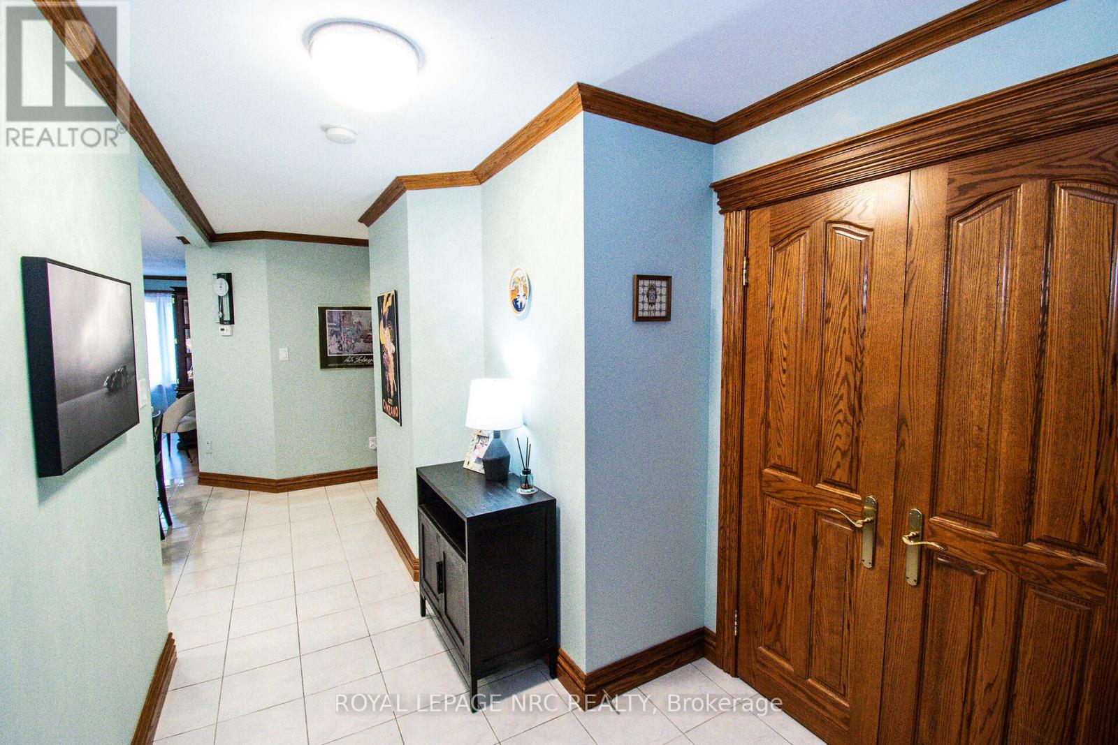 302 - 55 Main Street, St. Catharines, Ontario  L2N 4T8 - Photo 5 - X12335269
