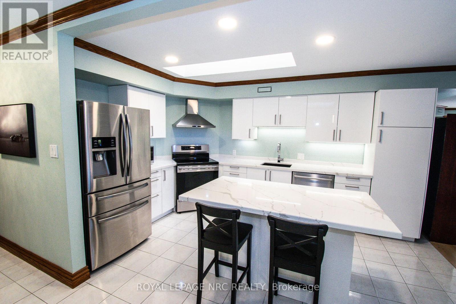 302 - 55 Main Street, St. Catharines, Ontario  L2N 4T8 - Photo 6 - X12335269