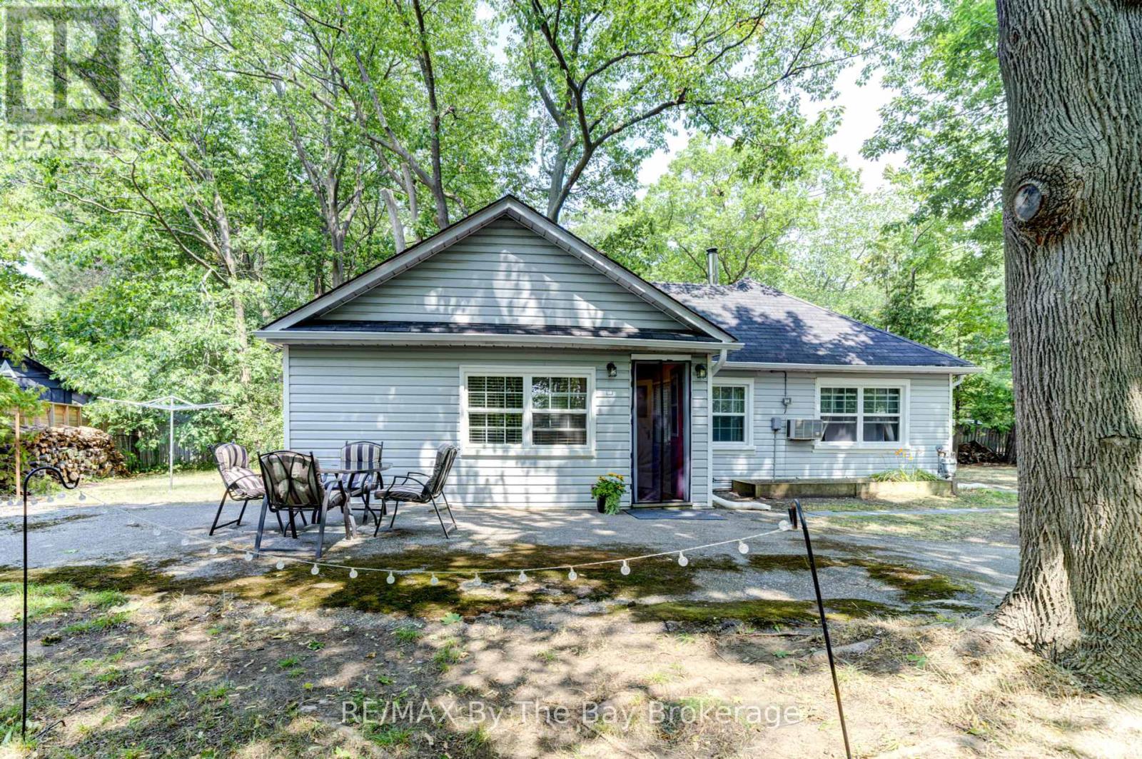 Property at 110 24TH STREET N image 2