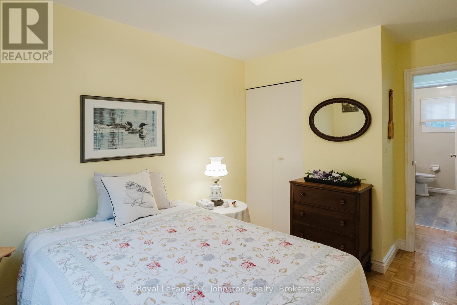 477 Wales Drive, Saugeen Shores, Ontario  N0H 2C1 - Photo 12 - X12335250