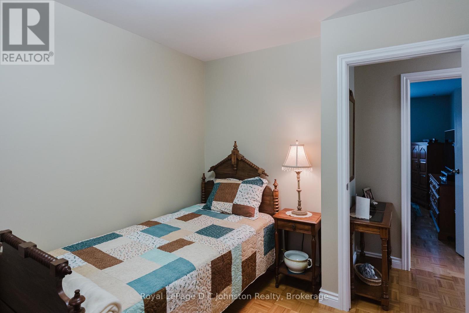 477 Wales Drive, Saugeen Shores, Ontario  N0H 2C1 - Photo 18 - X12335250