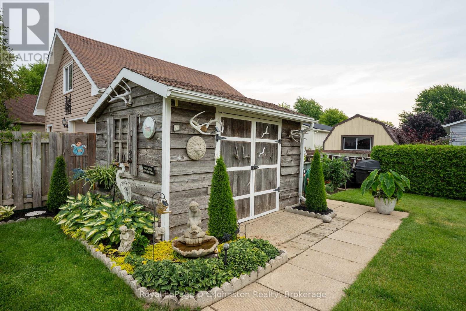 477 Wales Drive, Saugeen Shores, Ontario  N0H 2C1 - Photo 37 - X12335250