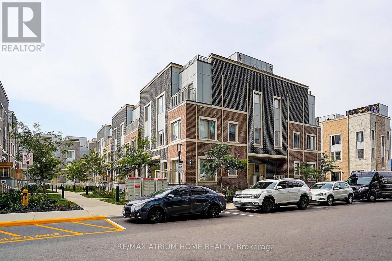 Property at 14 - 11 HONEYCRISP CRESCENT image 1