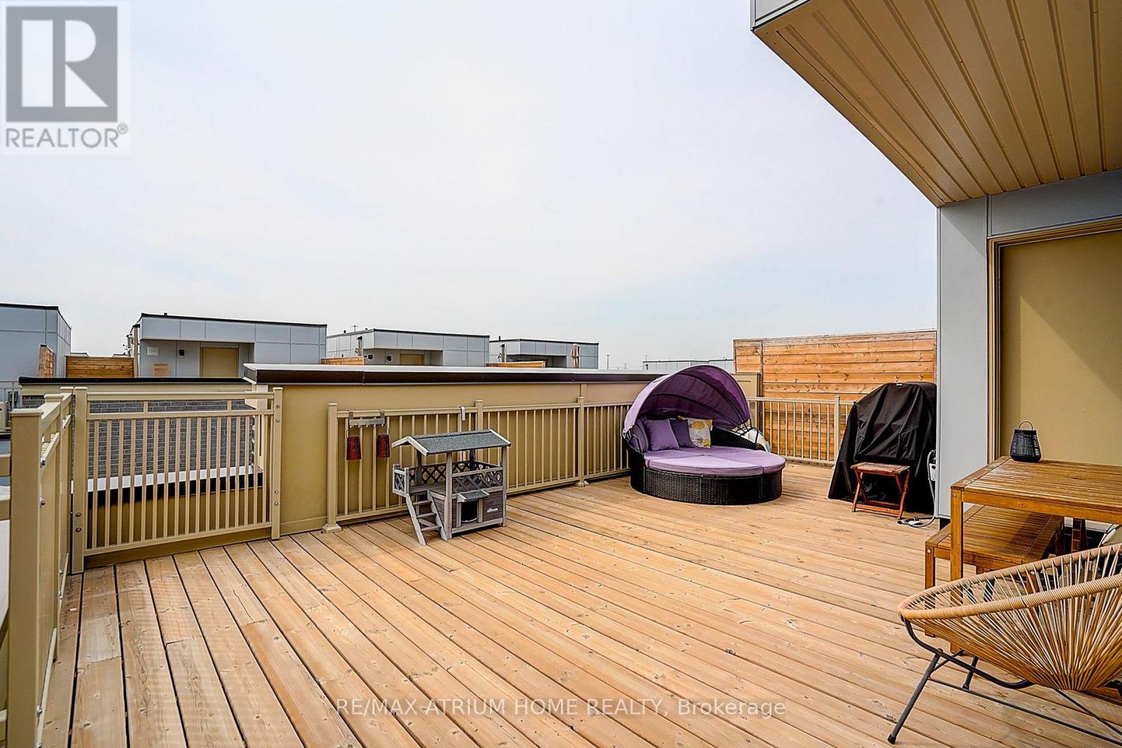 14 - 11 Honeycrisp Crescent, Vaughan, Ontario  L4K 0N6 - Photo 32 - N12335257