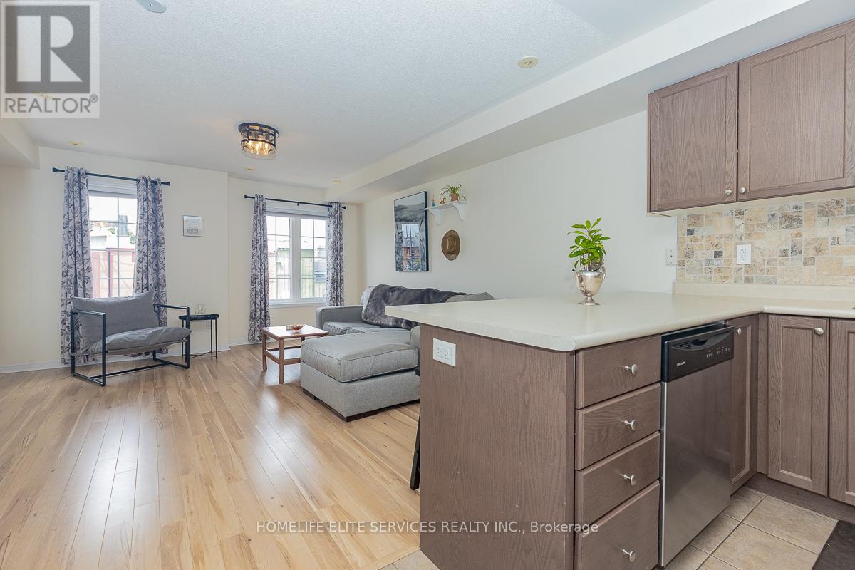 26 - 5 Armstrong Street, Orangeville, Ontario  L9W 0C5 - Photo 15 - W12335253