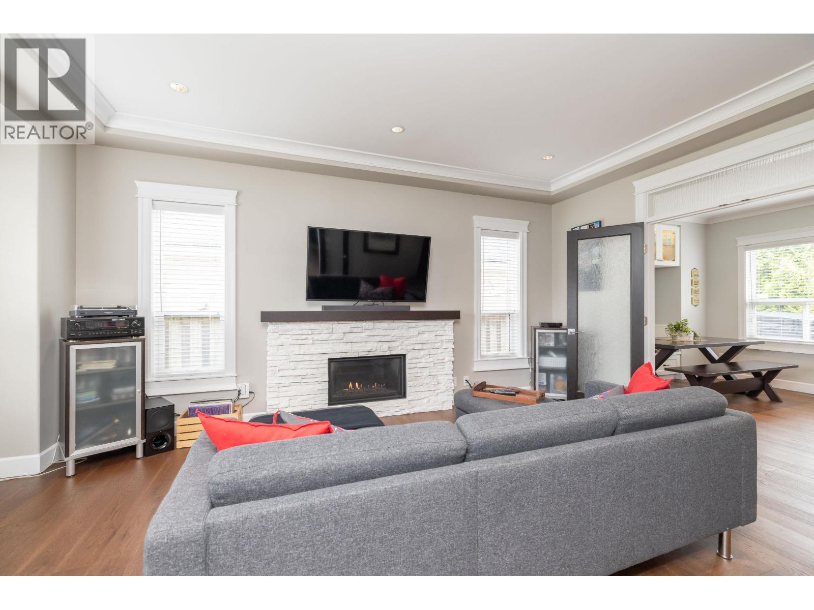 Property at 5022 MARINER PLACE image 3