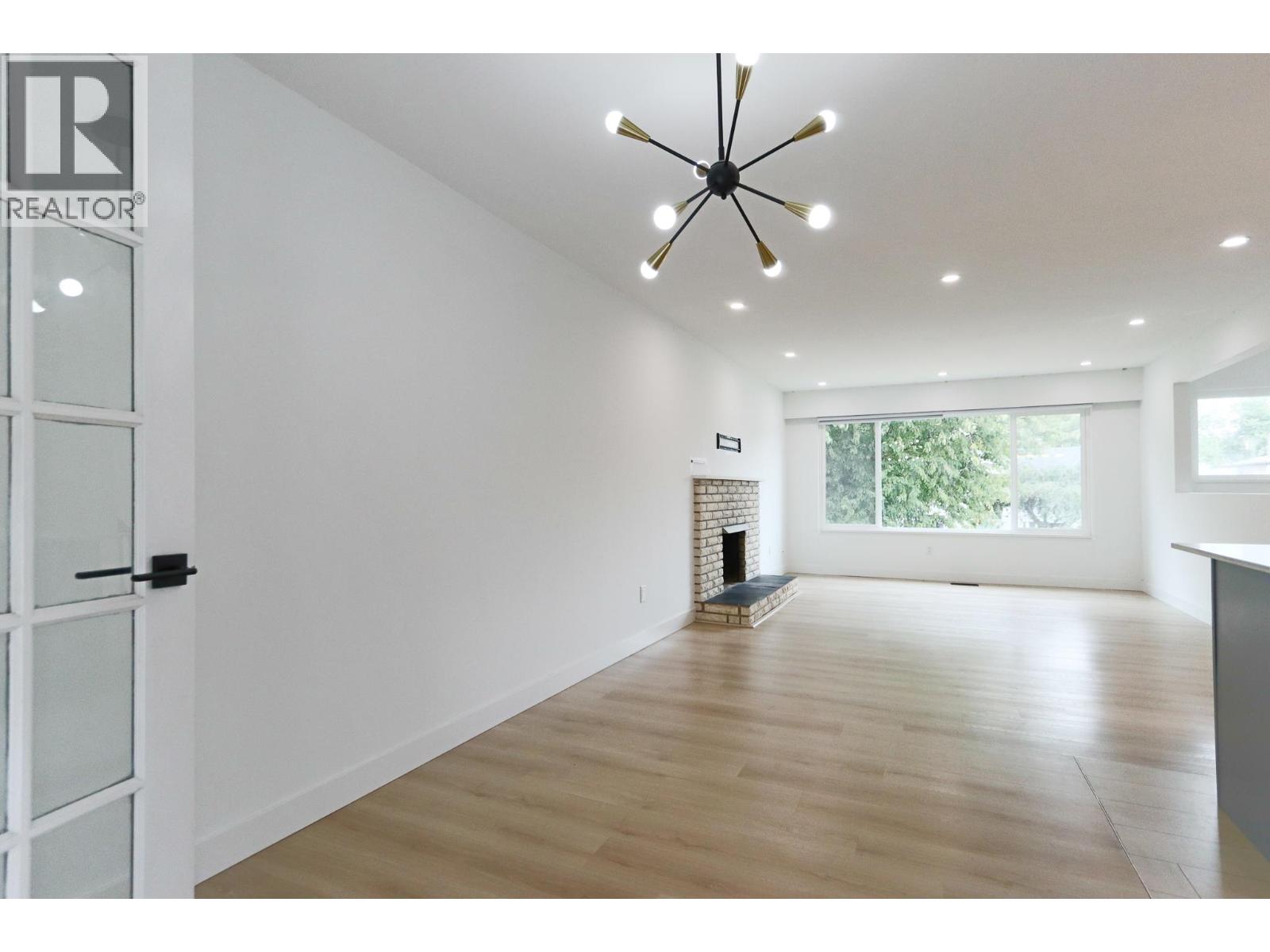 12135 229 Street, Maple Ridge, British Columbia  V2X 7M9 - Photo 11 - R3035464