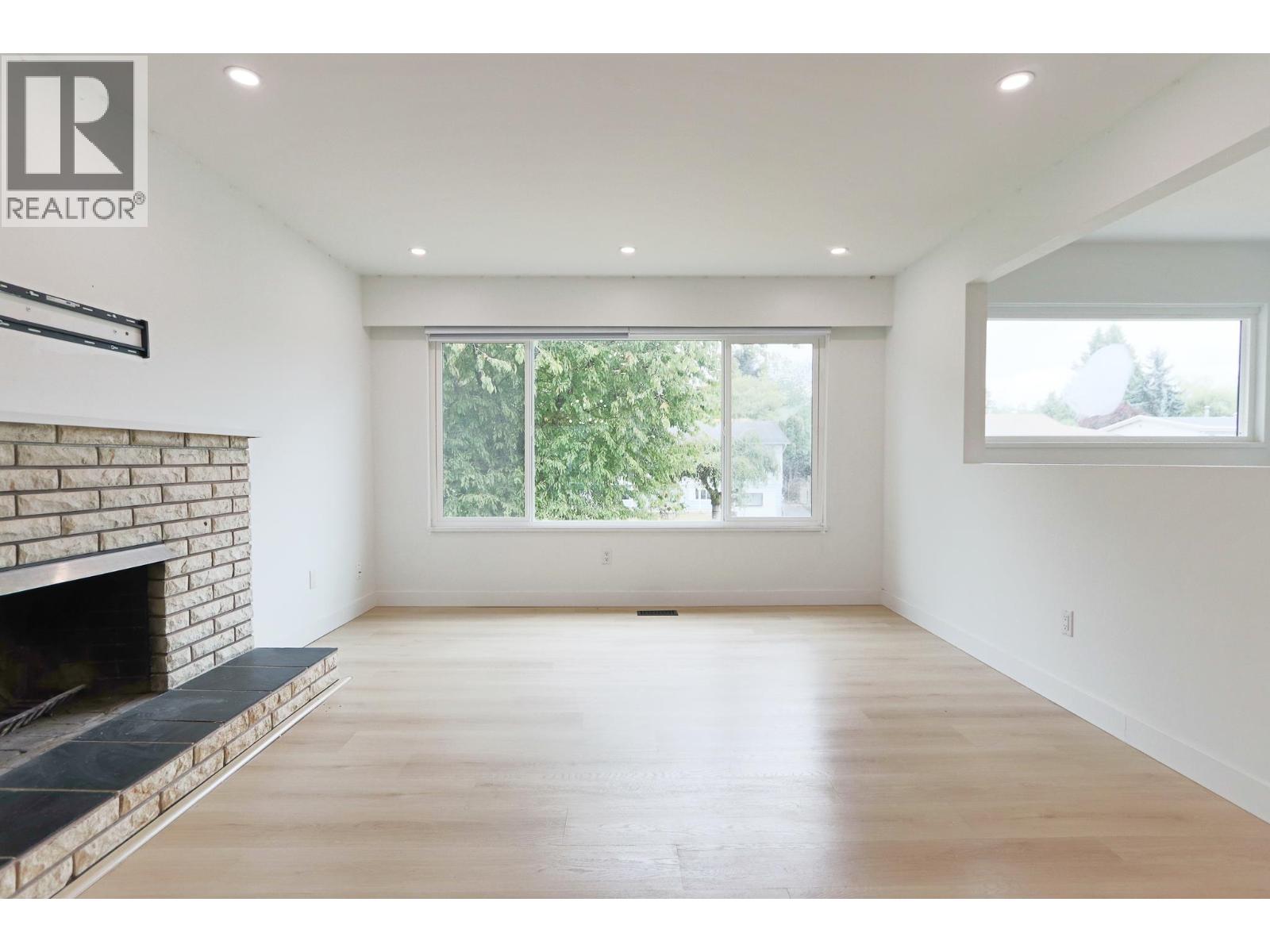 12135 229 Street, Maple Ridge, British Columbia  V2X 7M9 - Photo 9 - R3035464