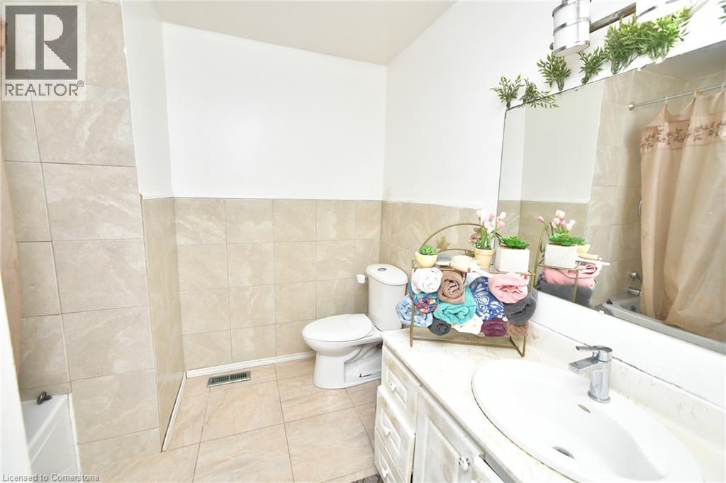78 Horning Drive, Hamilton, Ontario  L9C 6L1 - Photo 8 - 40758818