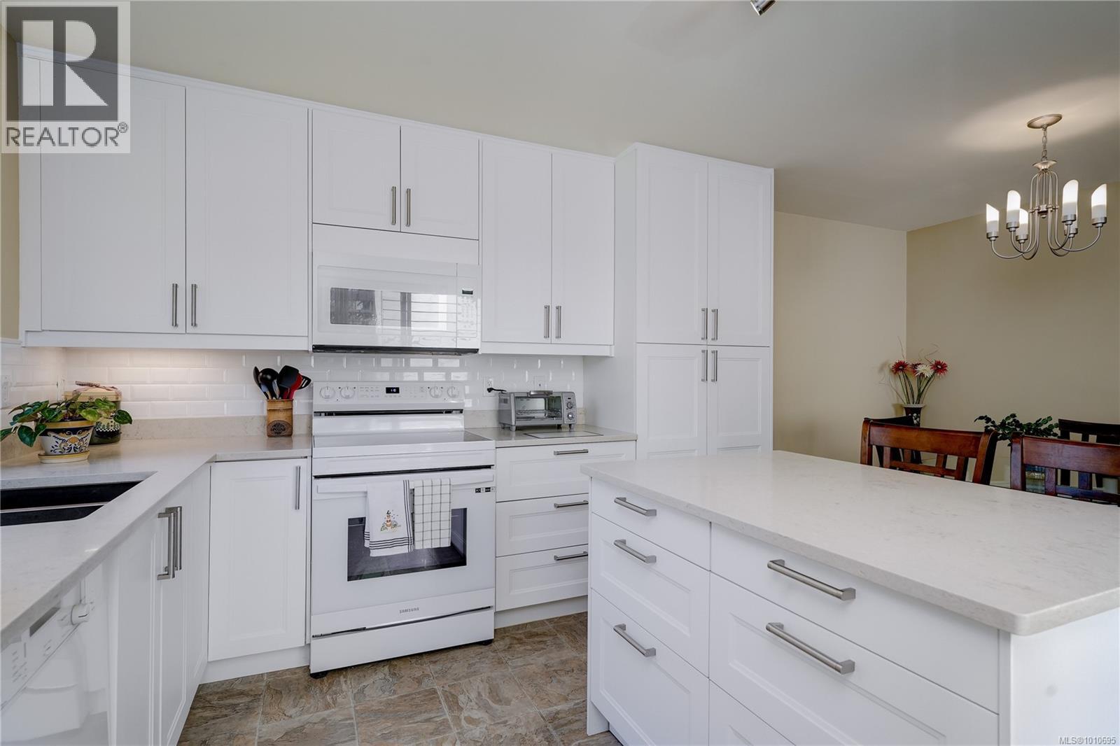 26 108 Aldersmith Pl, View Royal, British Columbia  V9A 7M8 - Photo 12 - 1010695