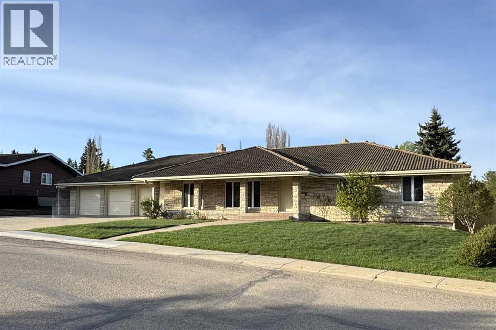 5235 38 Street Crescent, Innisfail, Alberta  T4G 1G7 - Photo 1 - A2202888