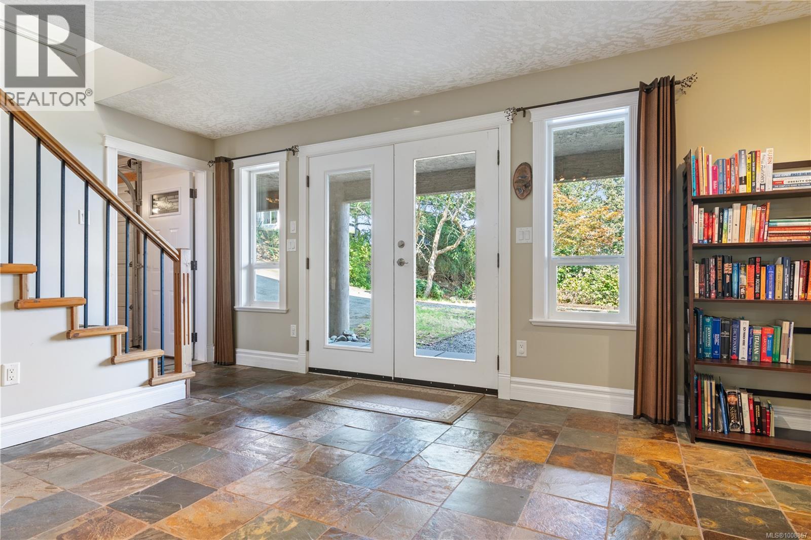 Property at 3361 Hatley Dr image 5