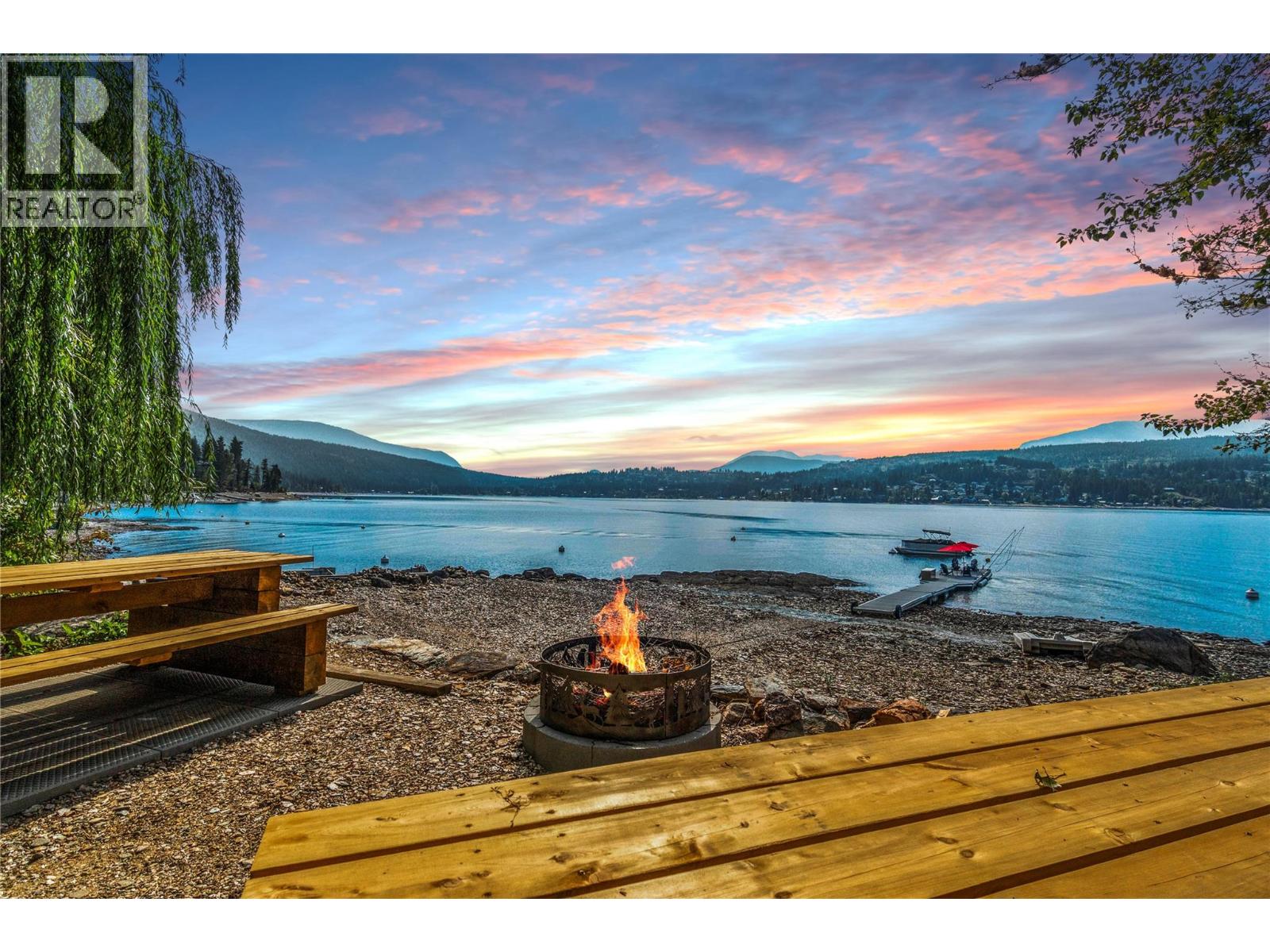 3304 Gray Road, Blind Bay, British Columbia  V0E 1H1 - Photo 2 - 10357734