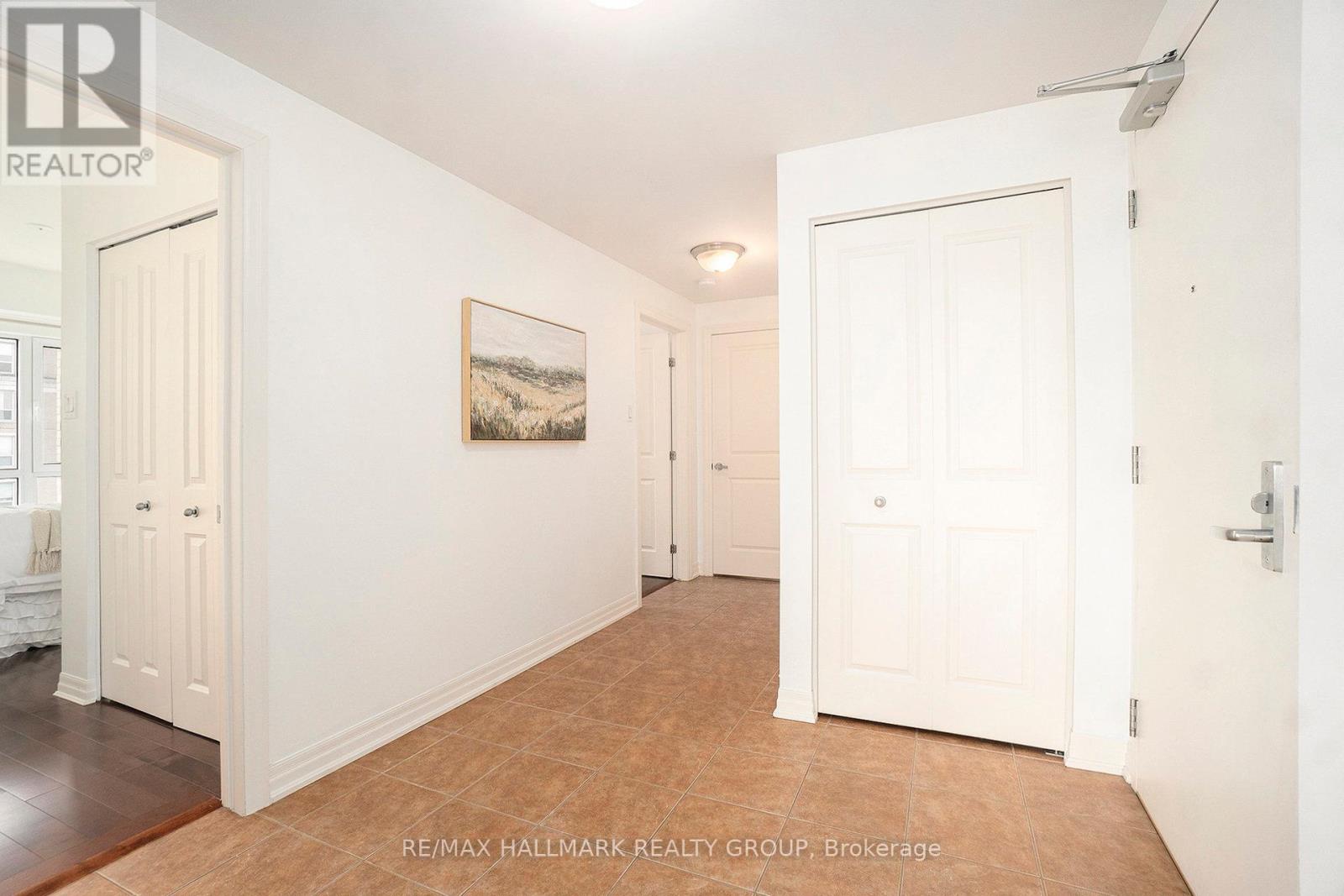 1602 - 90 Landry Street, Ottawa, Ontario  K1L 0A9 - Photo 4 - X12335375
