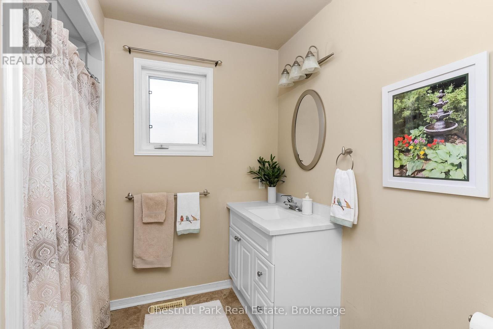 44 Springwood Crescent, Gravenhurst, Ontario  P1P 1Y8 - Photo 23 - X12335332
