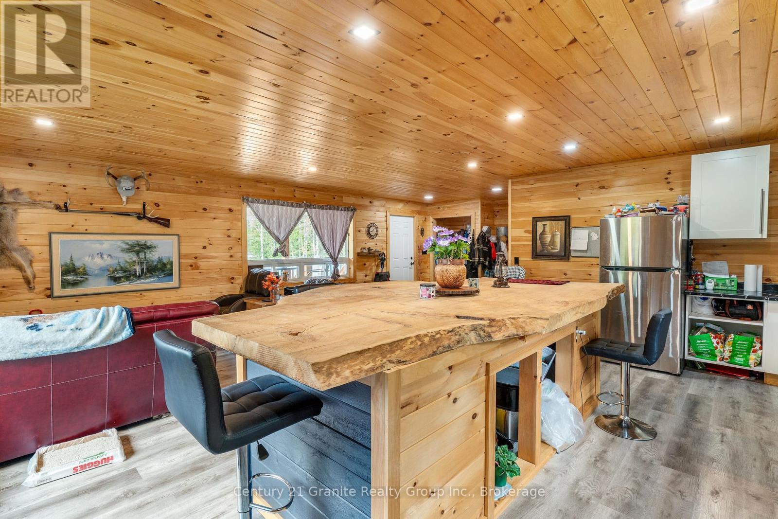 10498 Highway 118, Algonquin Highlands, Ontario  K0M 1J0 - Photo 15 - X12335342