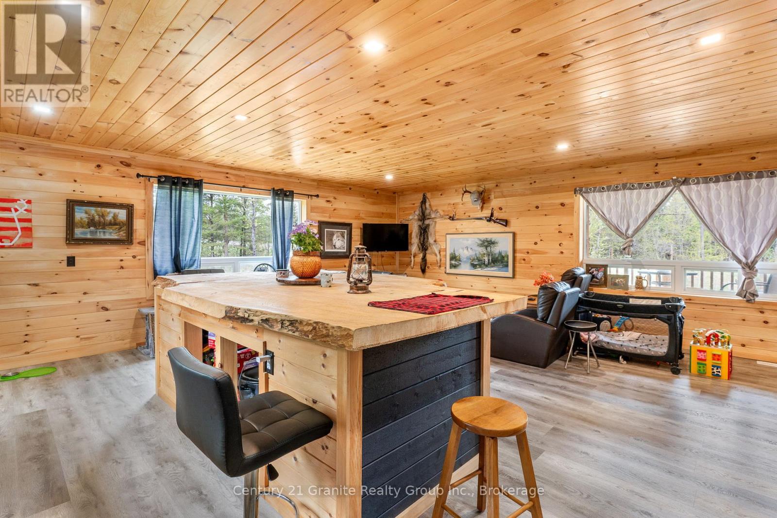 10498 Highway 118, Algonquin Highlands, Ontario  K0M 1J0 - Photo 16 - X12335342