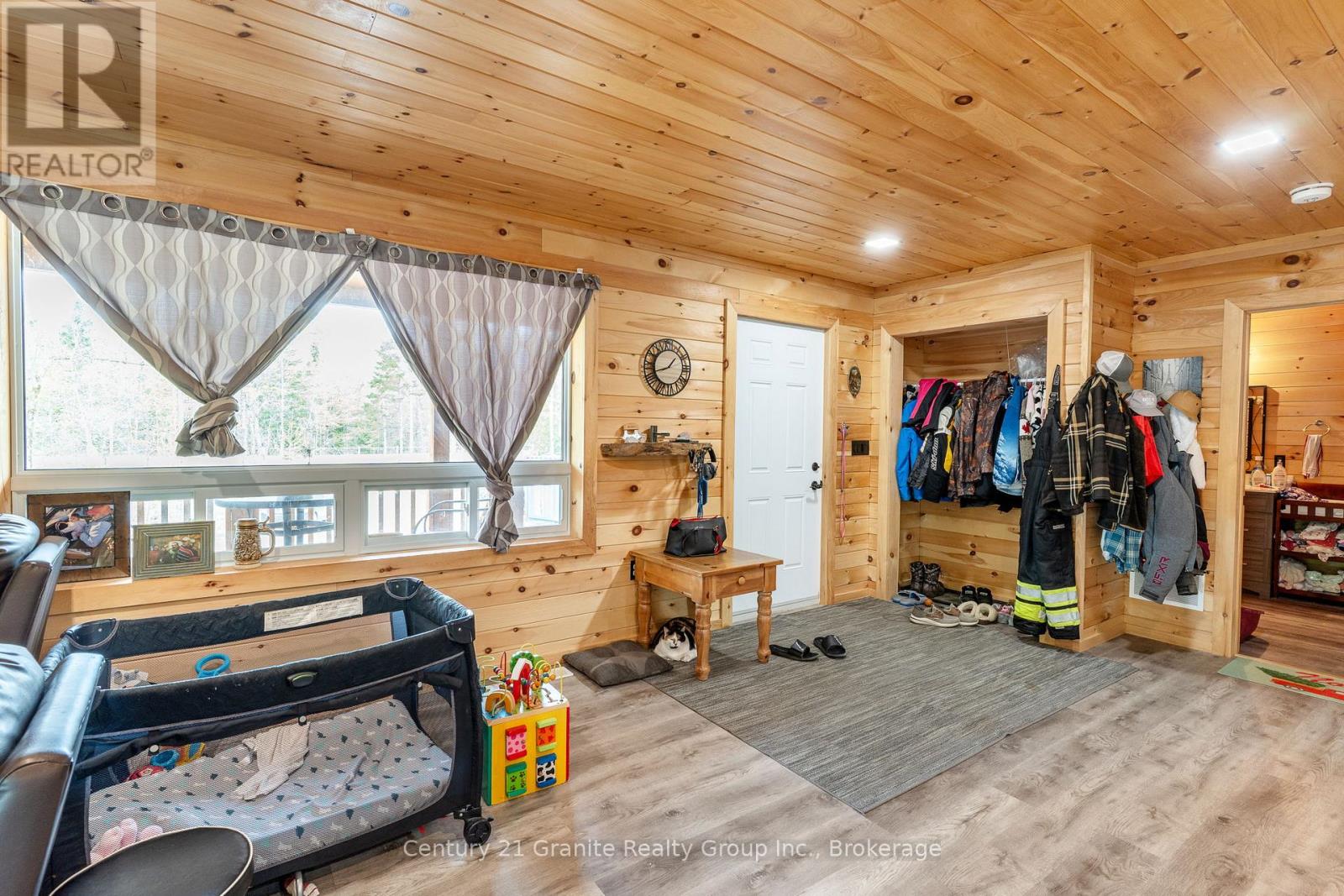 10498 Highway 118, Algonquin Highlands, Ontario  K0M 1J0 - Photo 18 - X12335342