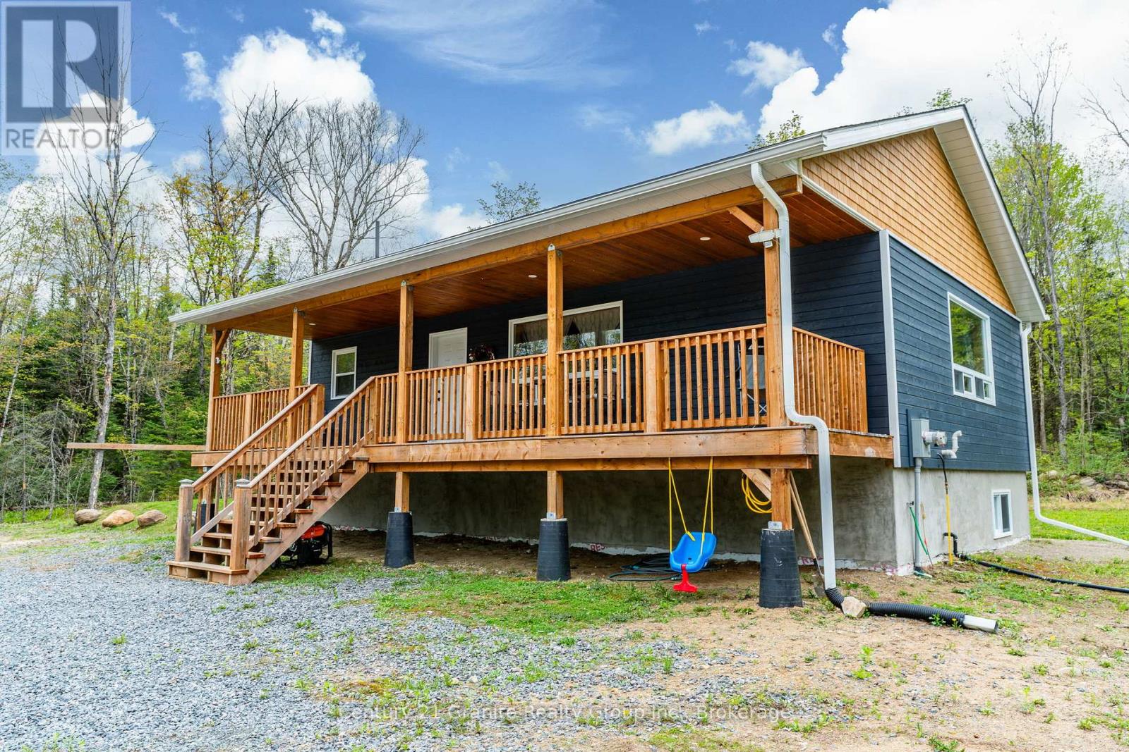 10498 Highway 118, Algonquin Highlands, Ontario  K0M 1J0 - Photo 3 - X12335342