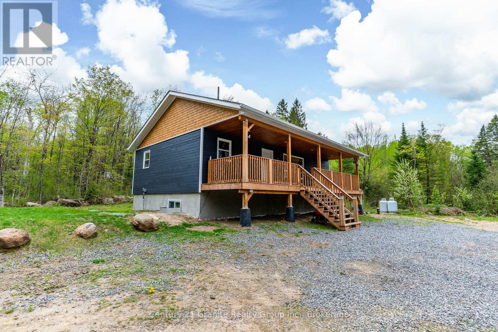 10498 Highway 118, Algonquin Highlands, Ontario  K0M 1J0 - Photo 32 - X12335342