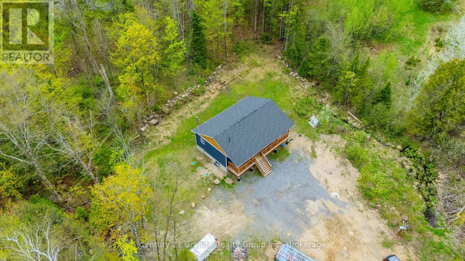 10498 Highway 118, Algonquin Highlands, Ontario  K0M 1J0 - Photo 39 - X12335342