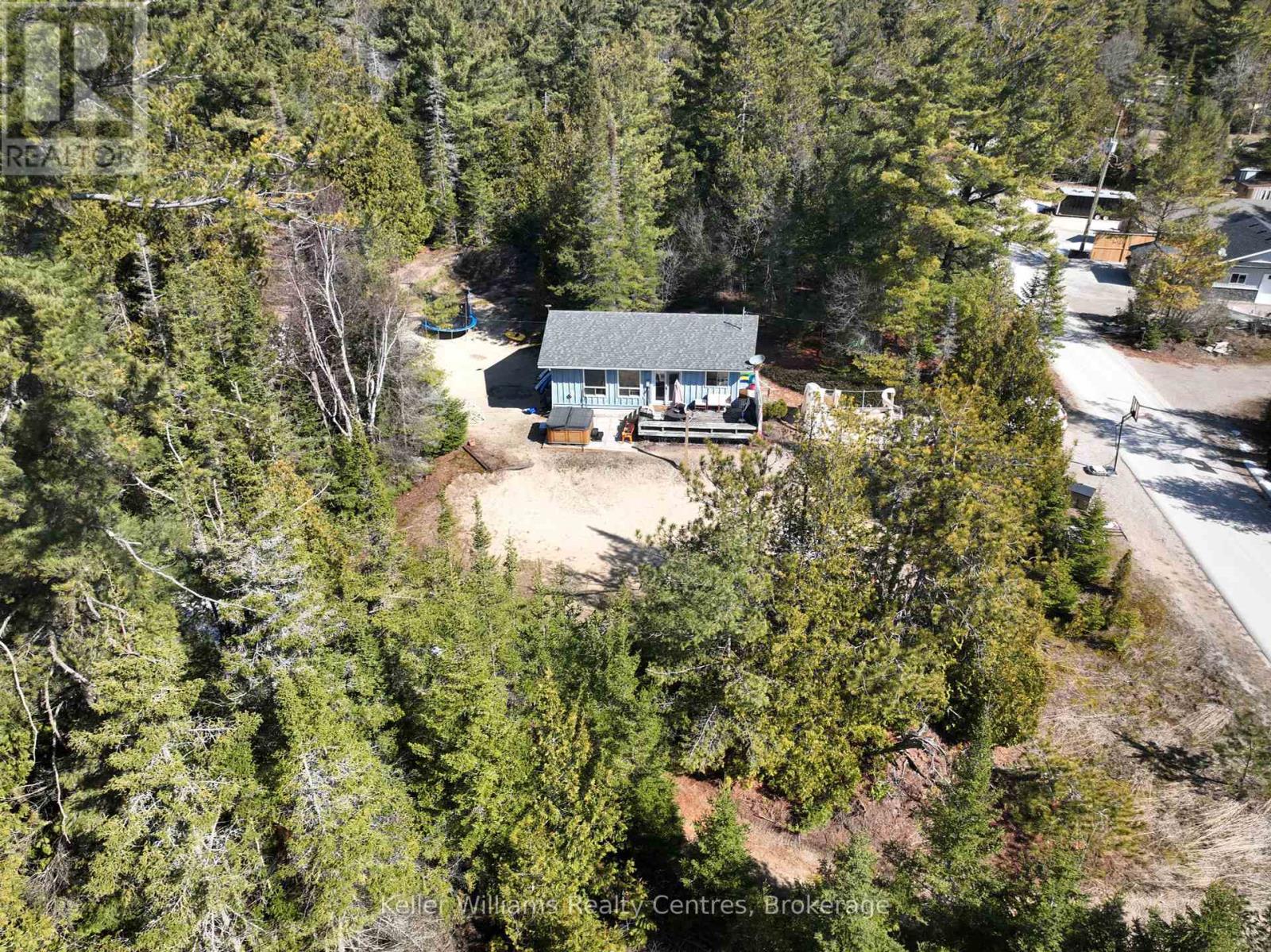 214 Ogimah Road, Native Leased Lands, Ontario  N0H 2T0 - Photo 28 - X12335352