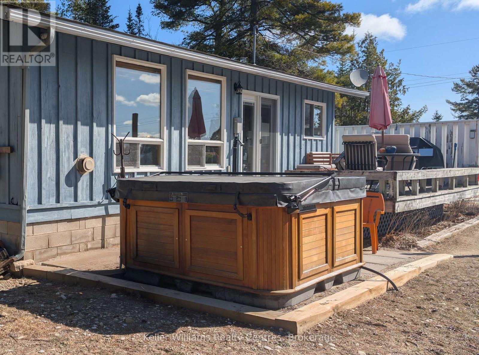 214 Ogimah Road, Native Leased Lands, Ontario  N0H 2T0 - Photo 8 - X12335352
