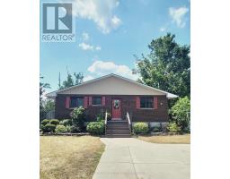 121 QUEEN STREET, Kawartha Lakes, Ontario