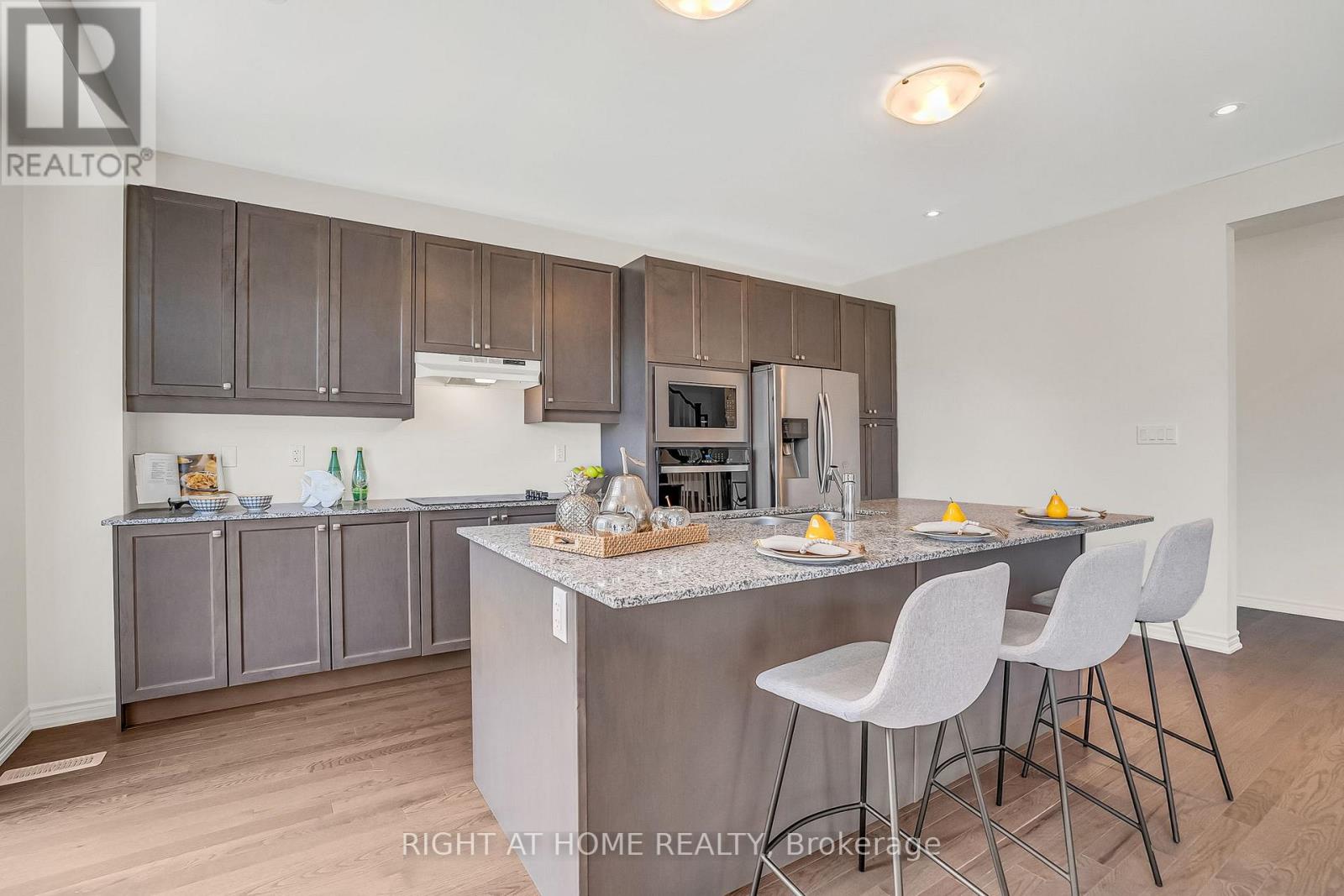 2091 Hallandale Street, Oshawa, Ontario  L1L 0T9 - Photo 15 - E12335355