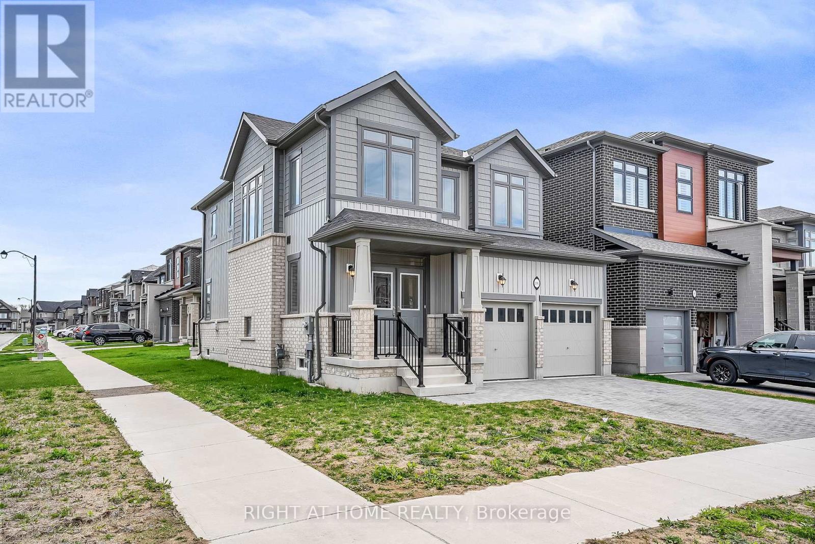 2091 Hallandale Street, Oshawa, Ontario  L1L 0T9 - Photo 2 - E12335355