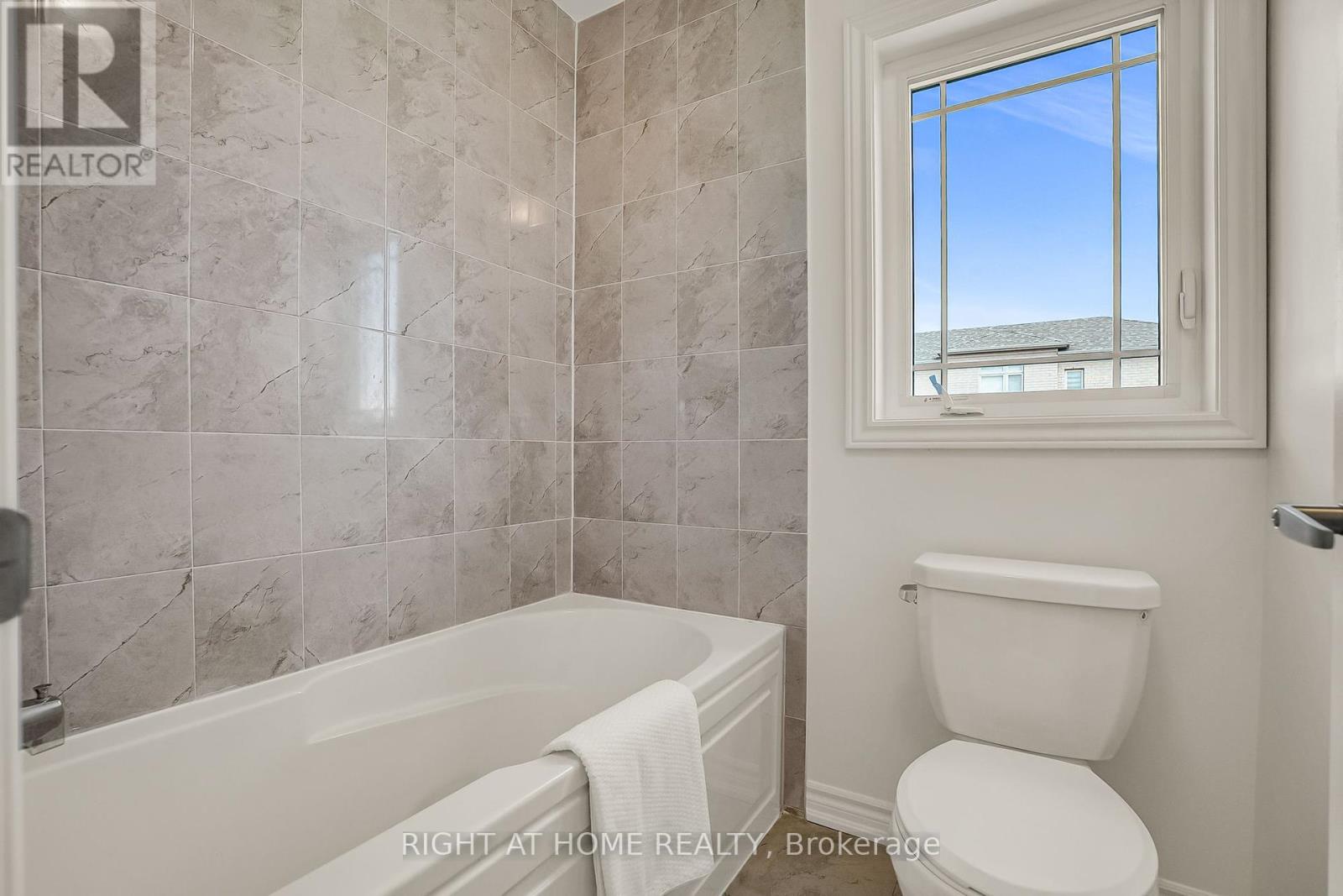 2091 Hallandale Street, Oshawa, Ontario  L1L 0T9 - Photo 38 - E12335355