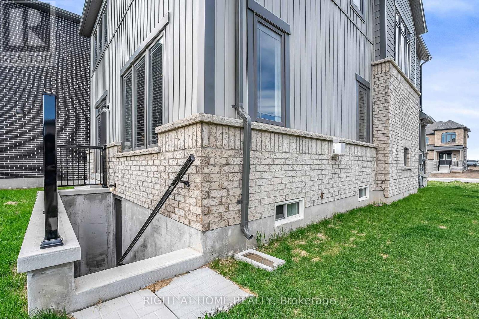 2091 Hallandale Street, Oshawa, Ontario  L1L 0T9 - Photo 42 - E12335355