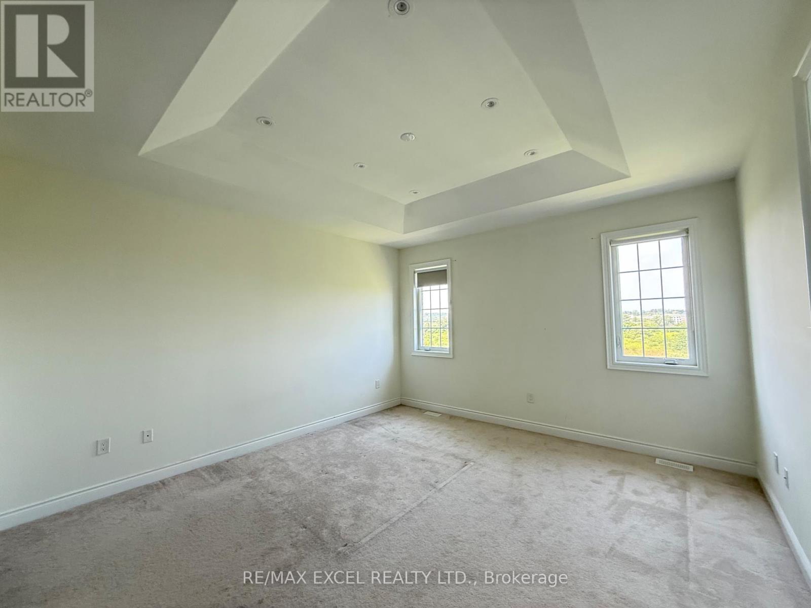 94 Hartney Drive, Richmond Hill, Ontario  L4S 0K6 - Photo 7 - N12334637