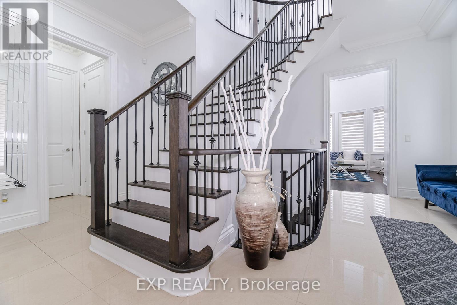 190 Torrey Pines Road, Vaughan, Ontario  L4H 3N5 - Photo 20 - N12335368