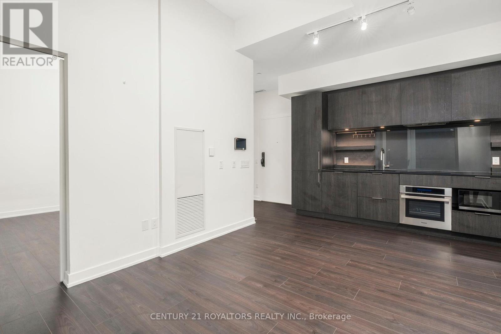 1416 - 28 Ann Street, Mississauga, Ontario  L5G 0E1 - Photo 11 - W12335360