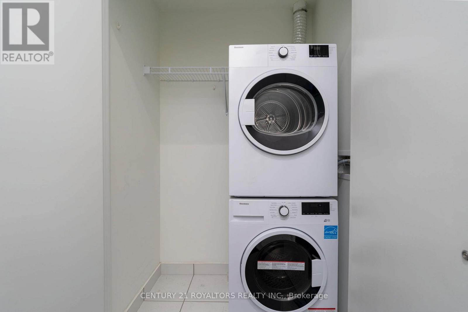 1416 - 28 Ann Street, Mississauga, Ontario  L5G 0E1 - Photo 6 - W12335360