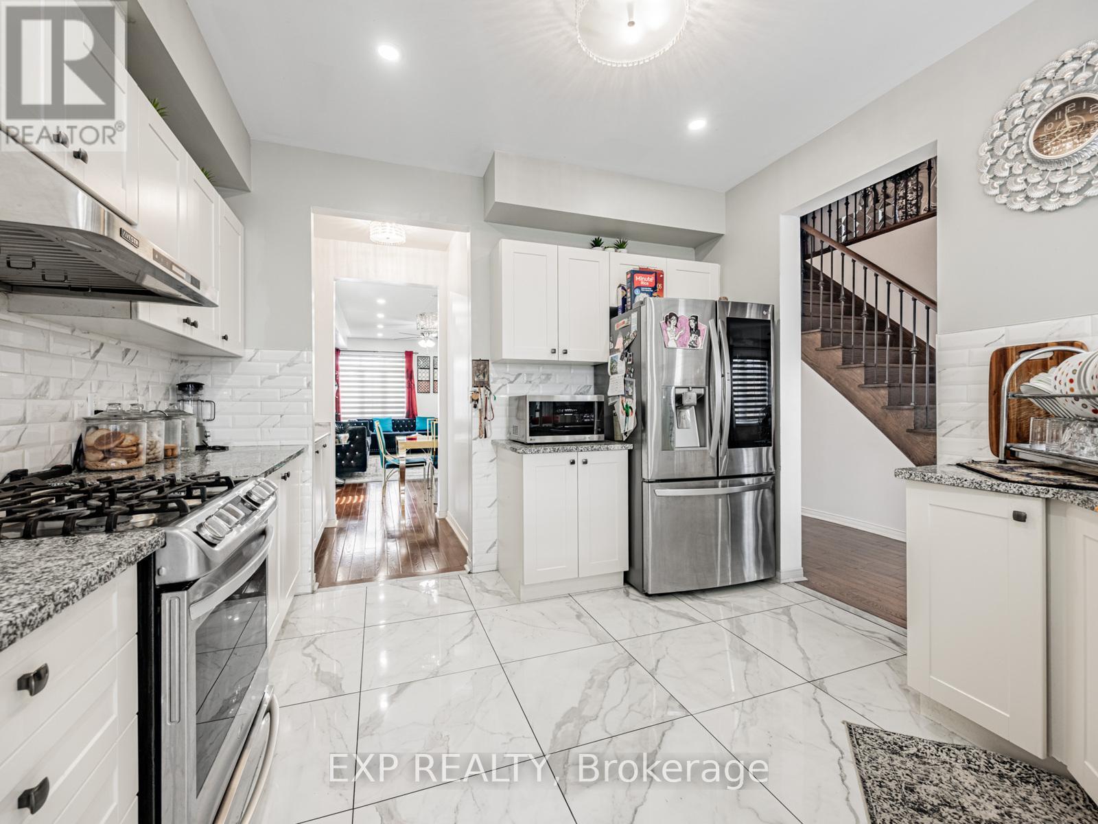53 Fred Young Drive, Toronto, Ontario  M3L 0A1 - Photo 13 - W12335372