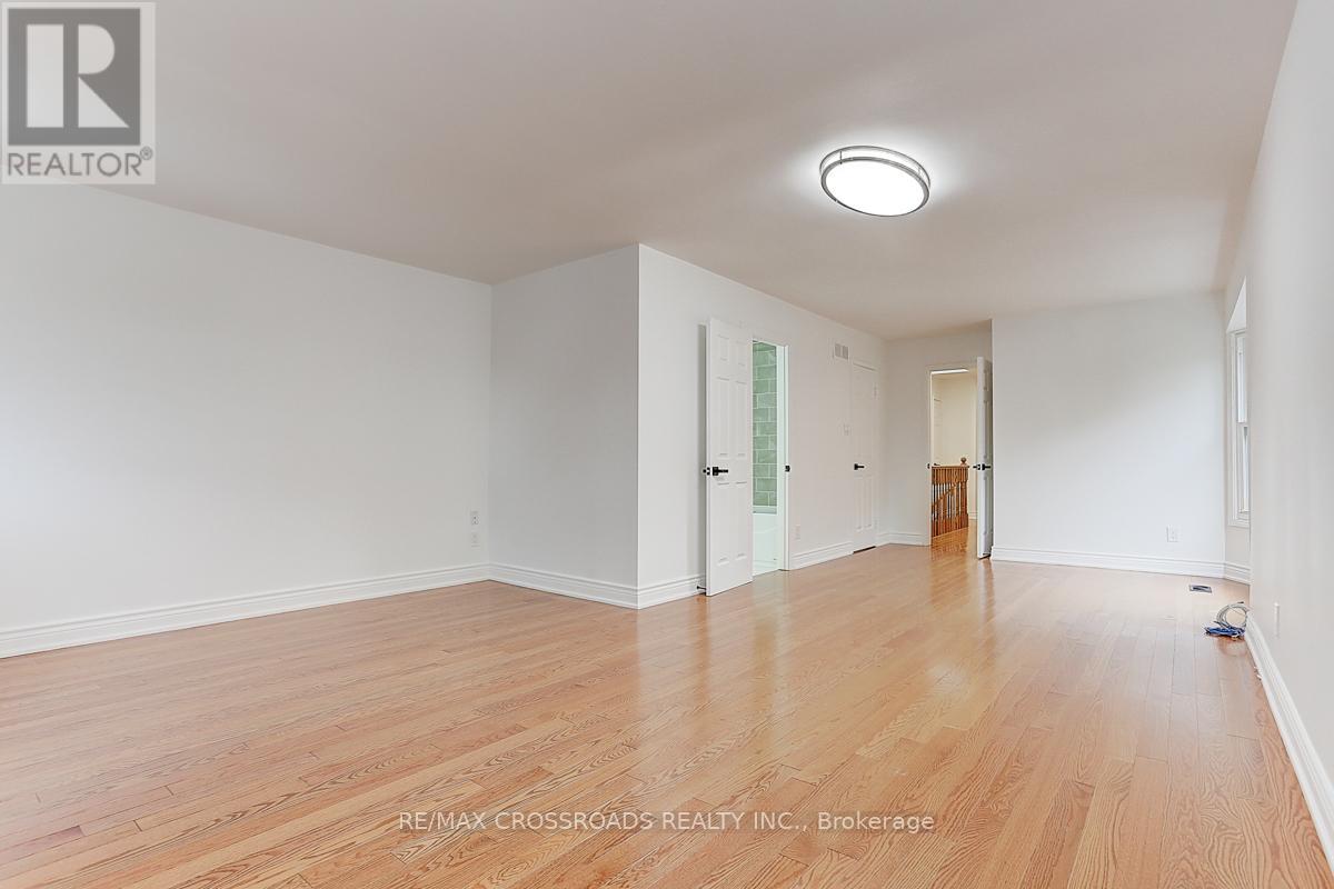 125 Green Bush Crescent, Vaughan, Ontario  L4J 5M3 - Photo 25 - N12335341
