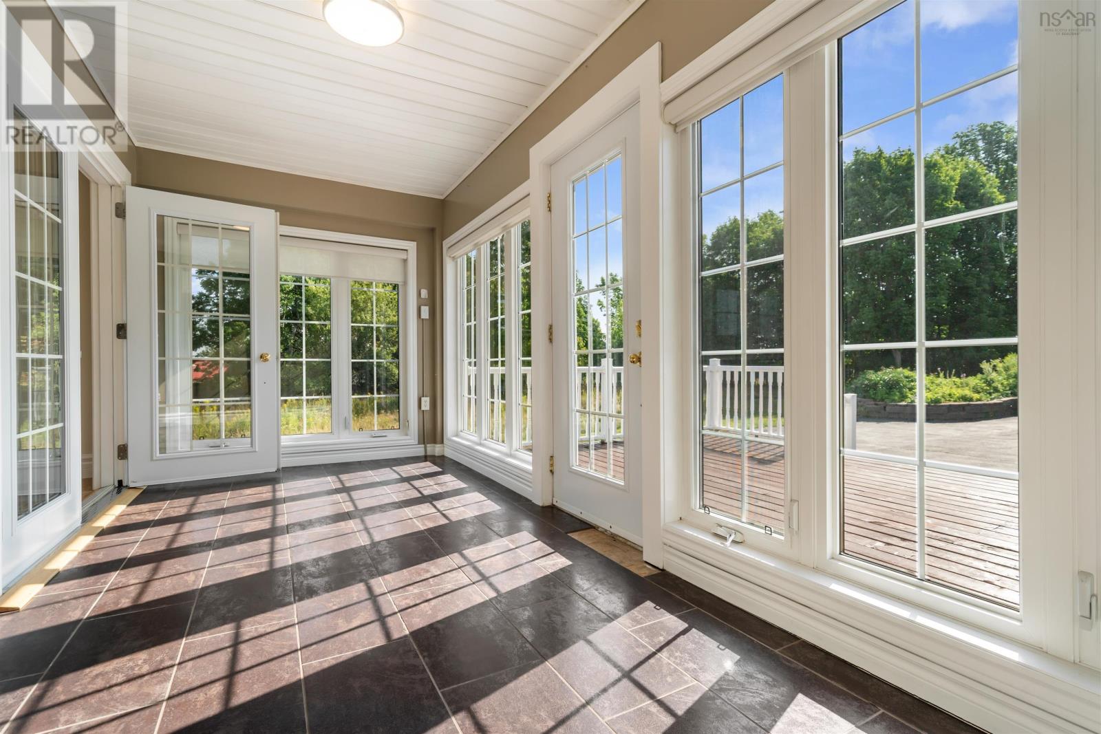Property at 2109 Maple Street image 4