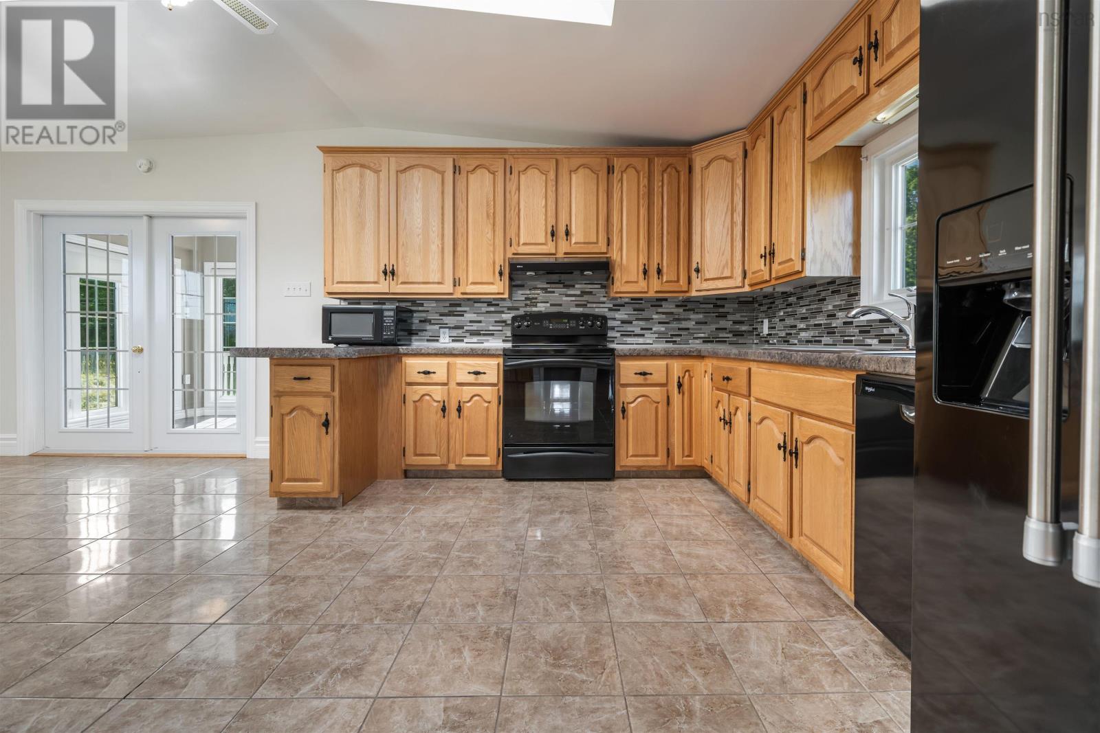 2109 Maple Street, Westville, Nova Scotia  B0K 2A0 - Photo 7 - 202520164