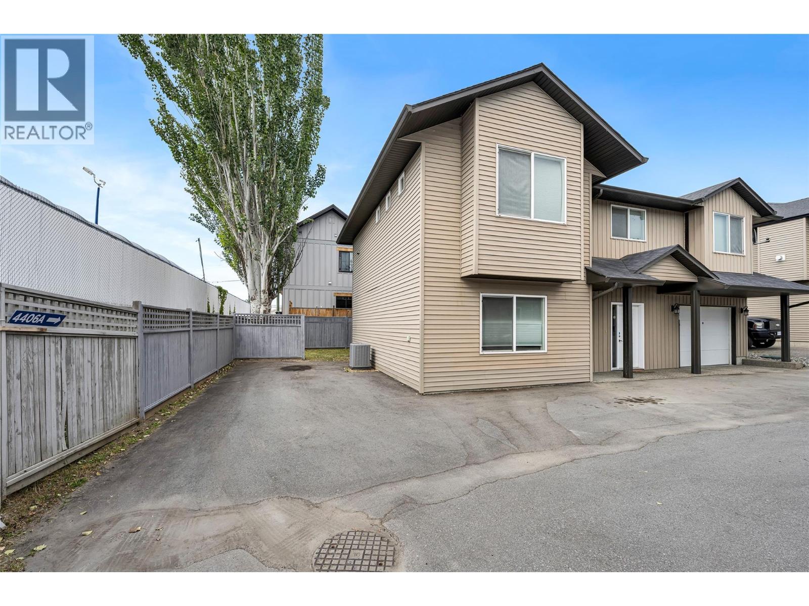 4406a 25th Street, Vernon, British Columbia  V1T 4S6 - Photo 2 - 10358136