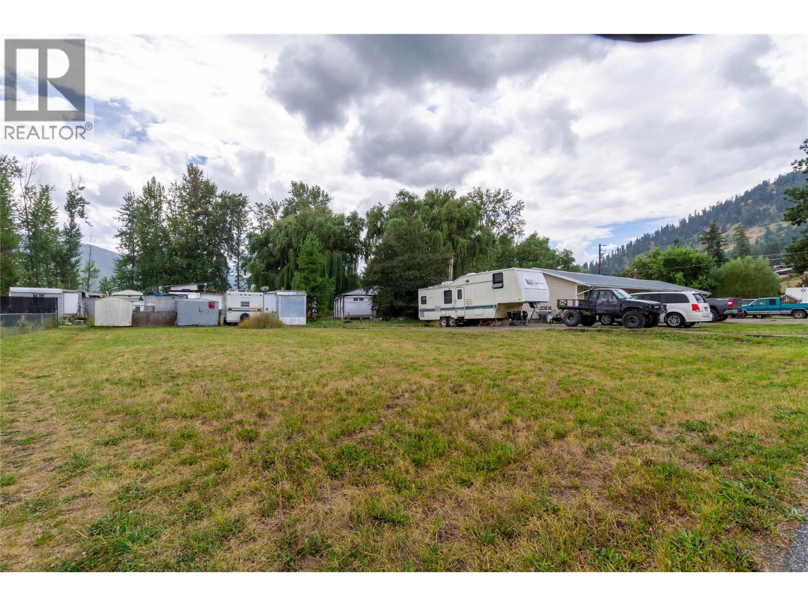 2184 Bessette Street Unit# 1,2,3, Lumby, British Columbia  V0E 2G0 - Photo 3 - 10358836
