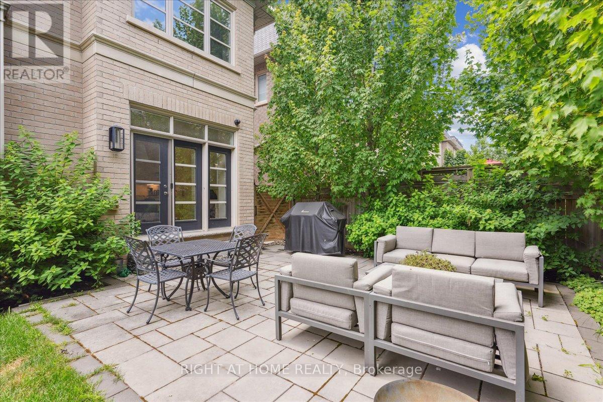 317 Tudor Avenue, Oakville, Ontario  L6K 0H3 - Photo 33 - W12323400