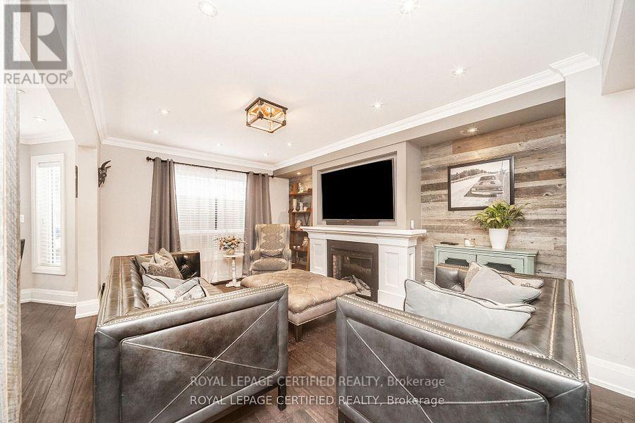 73 Headwater Road, Caledon, Ontario  L7E 2W4 - Photo 10 - W12335432