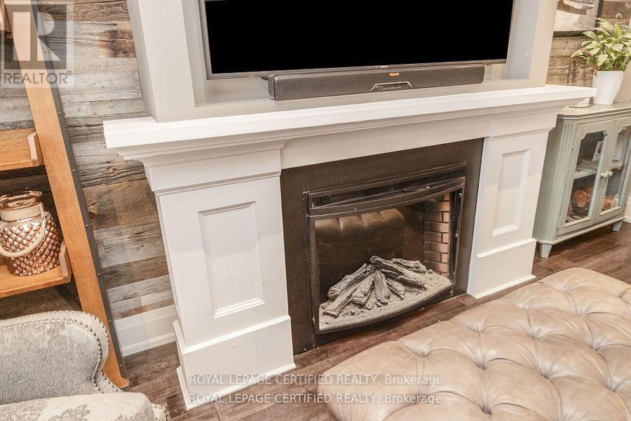 73 Headwater Road, Caledon, Ontario  L7E 2W4 - Photo 13 - W12335432