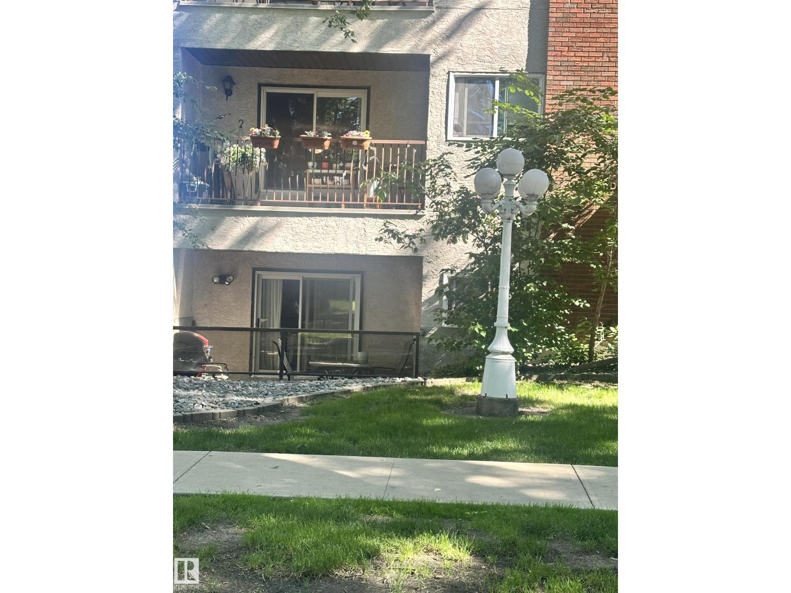 10520 80 Avenue Nw, Edmonton, Alberta  T6E 1V3 - Photo 3 - E4452226