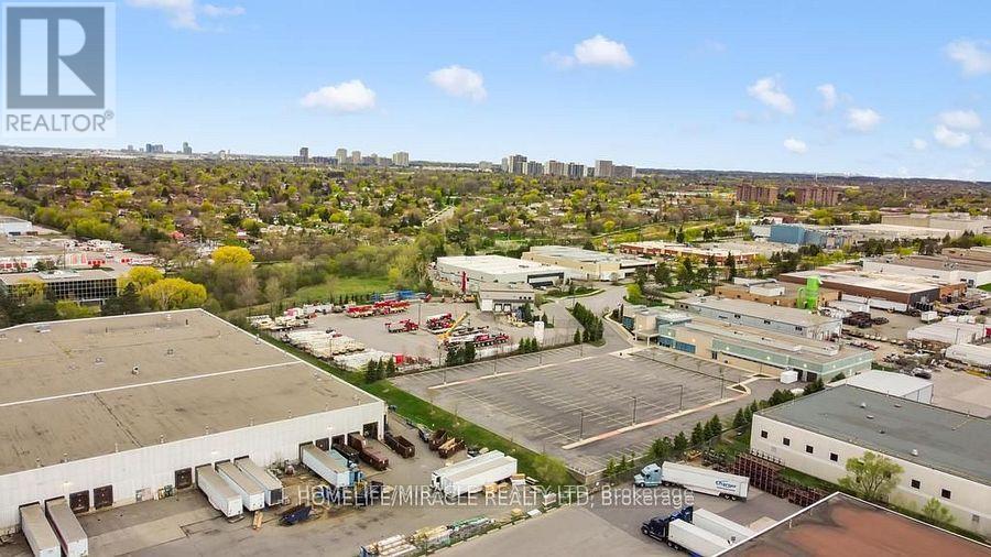 52 Bramwin Court, Brampton (Bramalea South Industrial), Ontario  L6T 5G2 - Photo 10 - W12335446